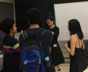 Erica Futterman of the NY Times (second from right) in speaking to Hunter news literacy students.