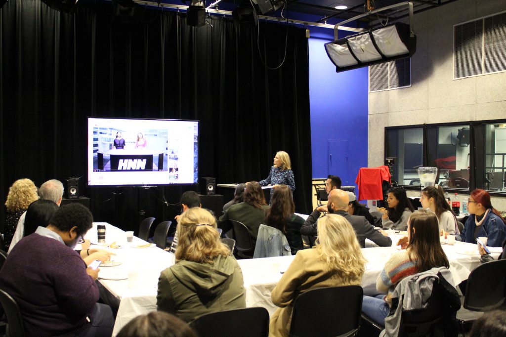 Two dozen students at an Oct. 23 Journalism Program event heard from Director Sissel McCarthy, learned about spring course offerings and met new and returning faculty members. PHOTO: Kalli Siringas